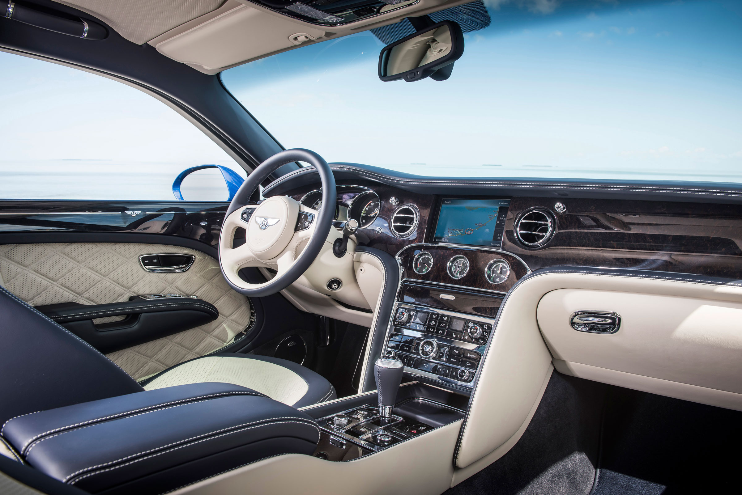 Bentley Mulsanne Speed - cabin
