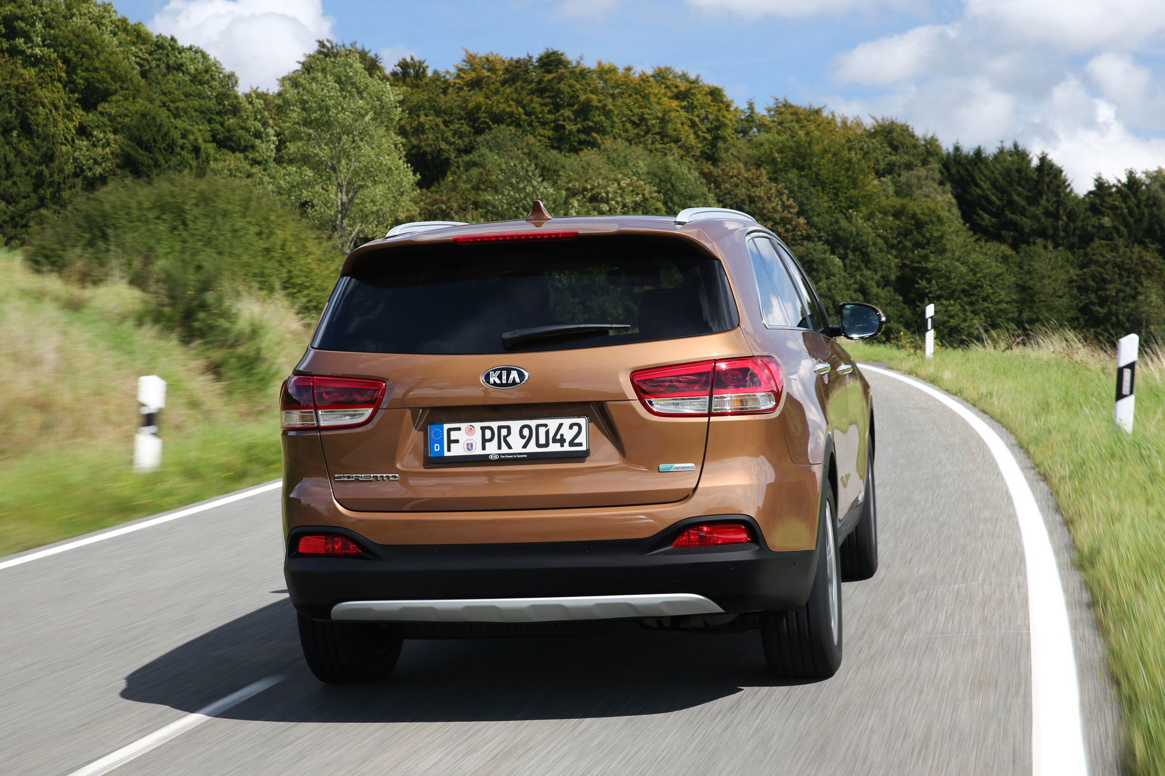 Kia Sorento 2.2 CRDi KX-4 auto - rear driving