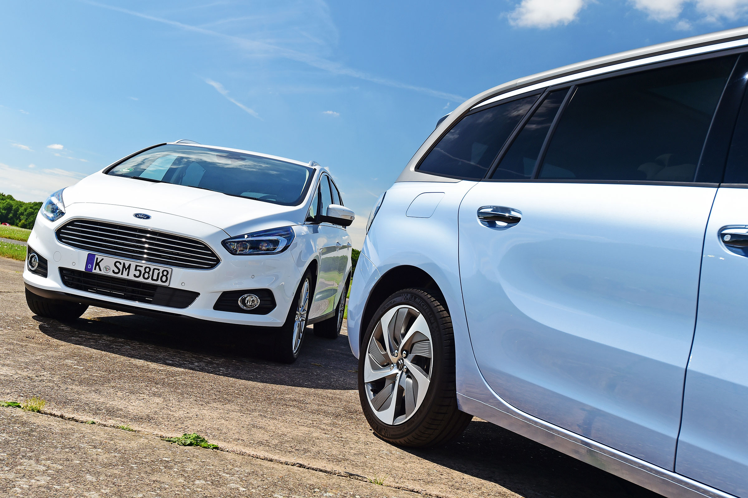 Ford S-MAX &amp; Citroen Grand C4 Picasso