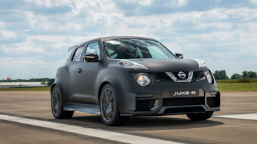 Nissan Juke-R front 3/4 tracking