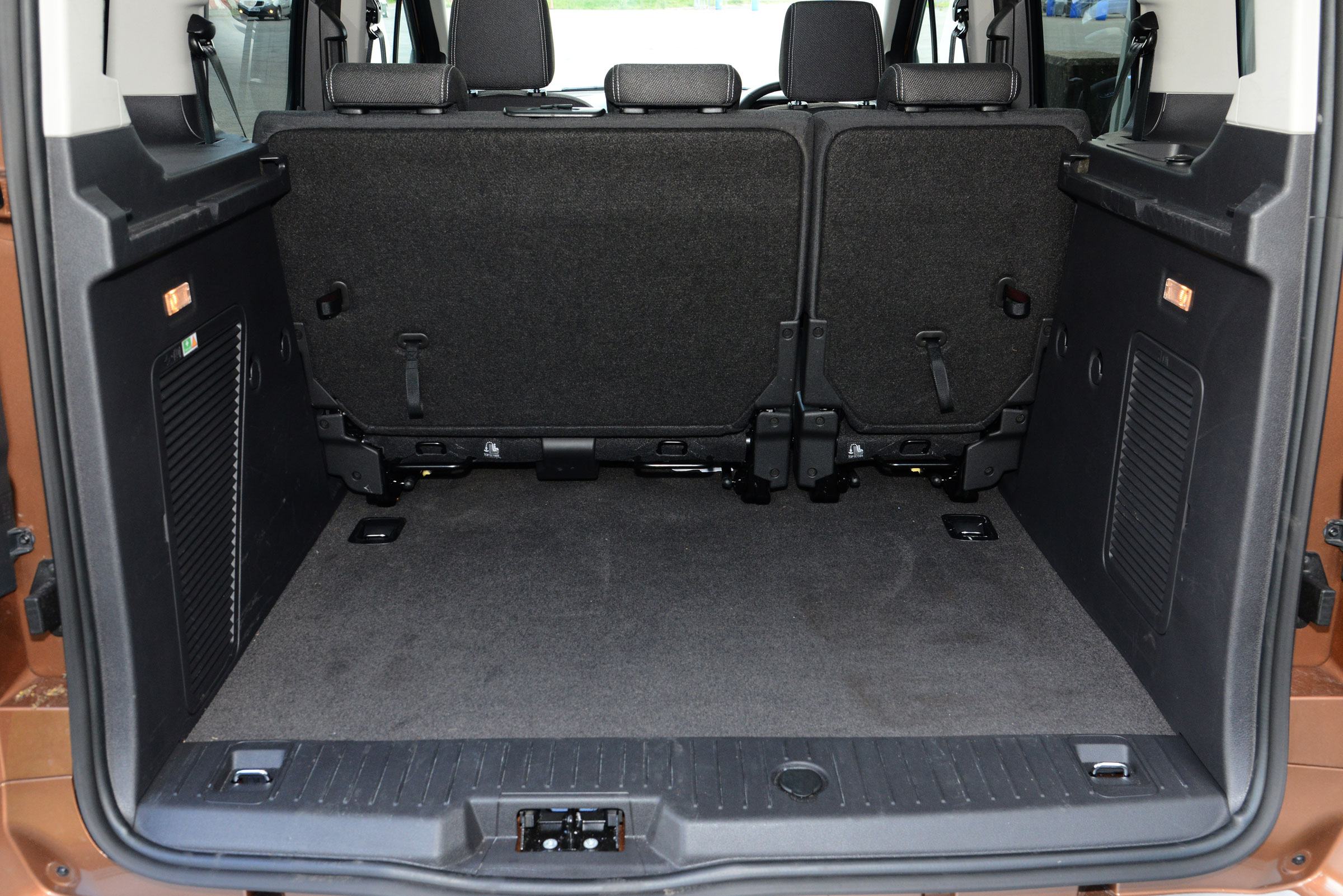 Ford Tourneo Connect boot