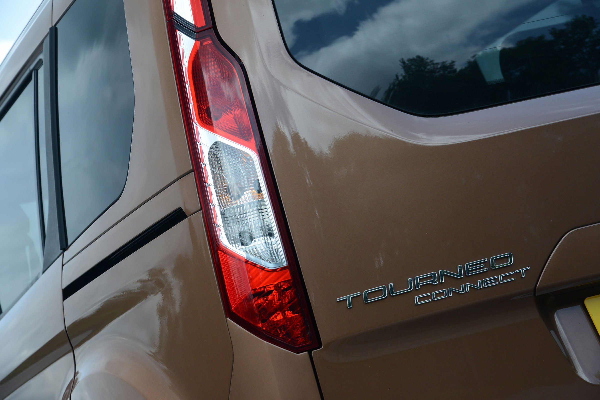 Ford Tourneo Connect rear lights