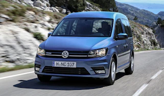 Volkswagen Caddy Life - front tracking