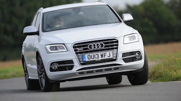 Audi SQ5 action