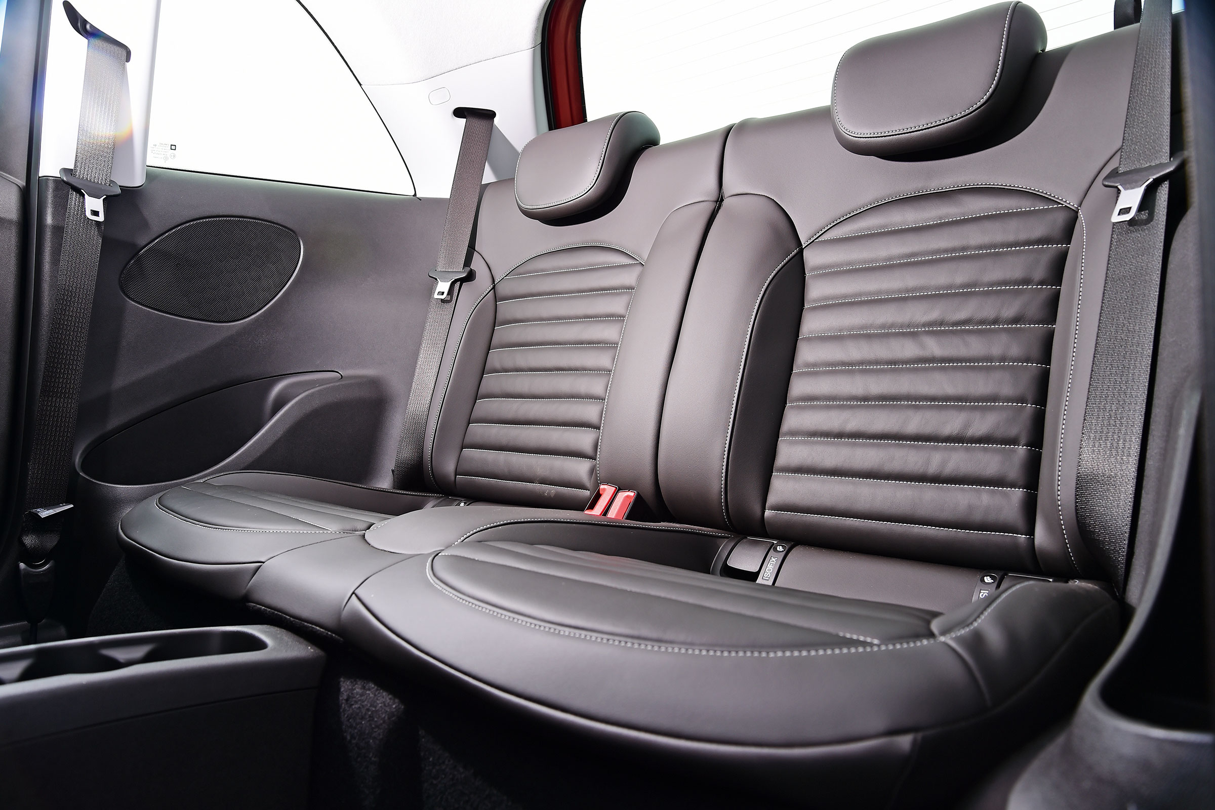 Vauxhall Adam Grand Slam - rear seats