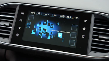 Peugeot 308 SW long termer info screen