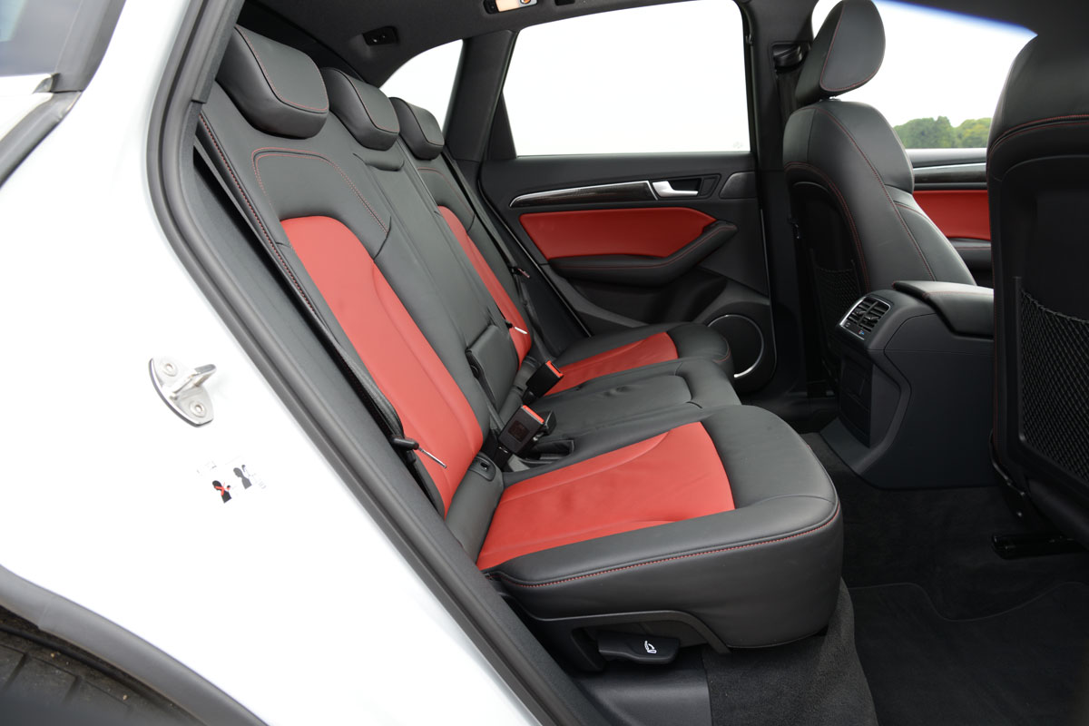Audi SQ5 rear seats