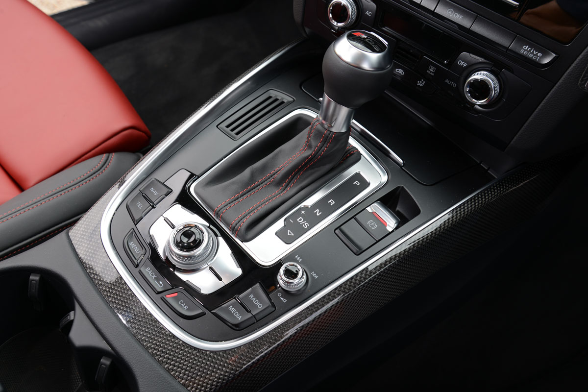 Audi SQ5 gear lever
