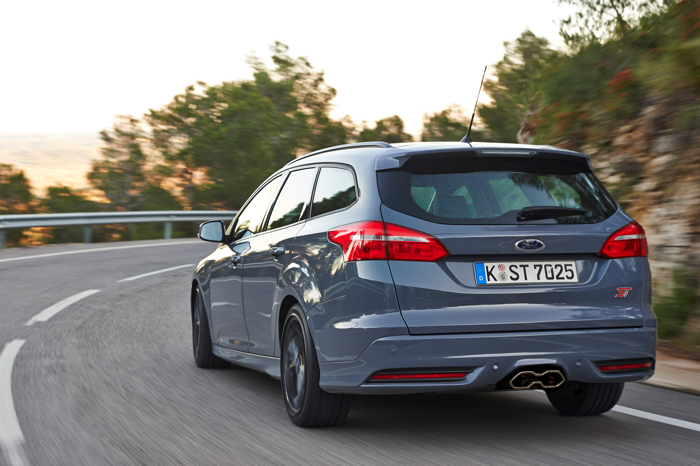 Ford Focus ST Estate 2015 rear