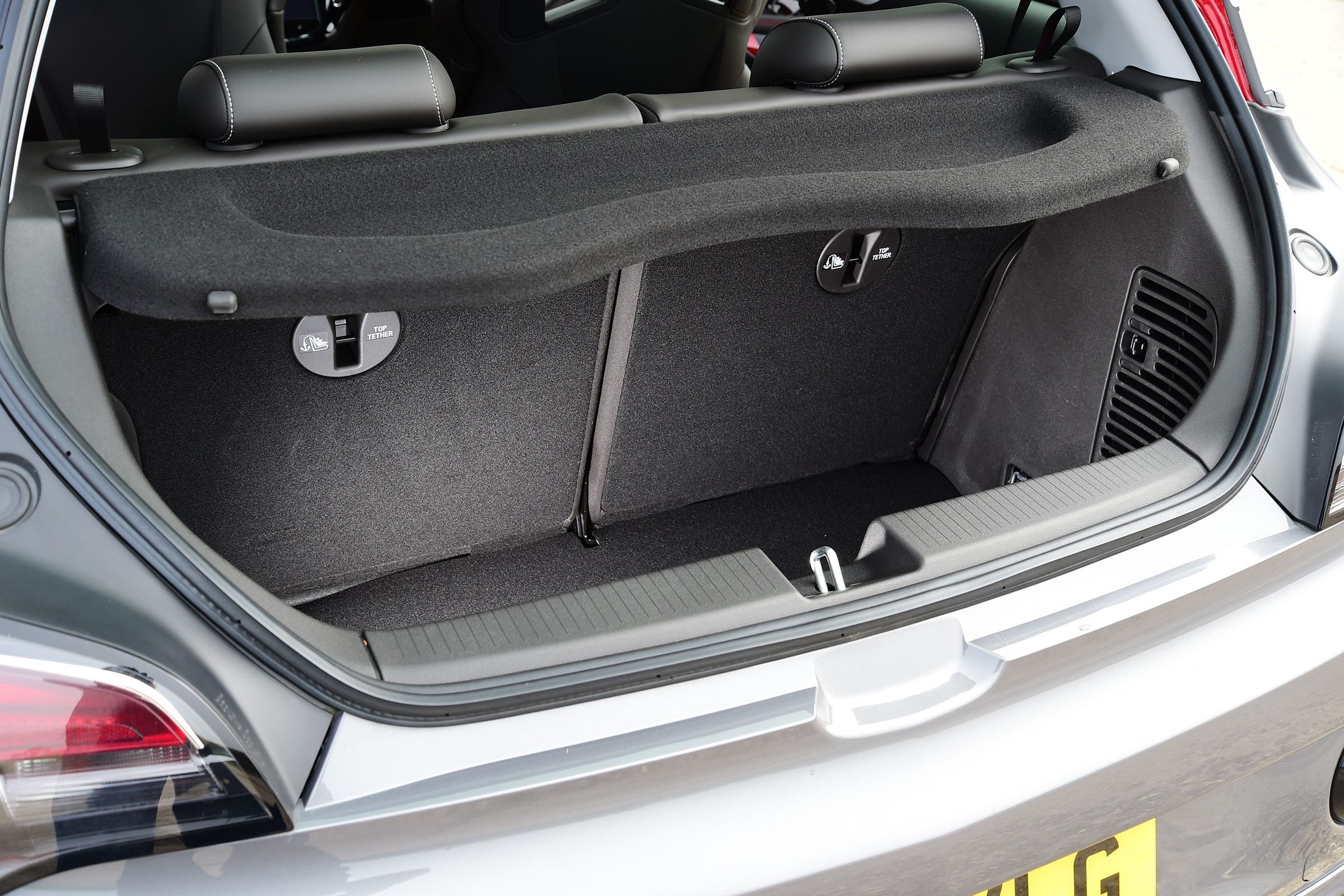 Vauxhall Adam Grand Slam - boot