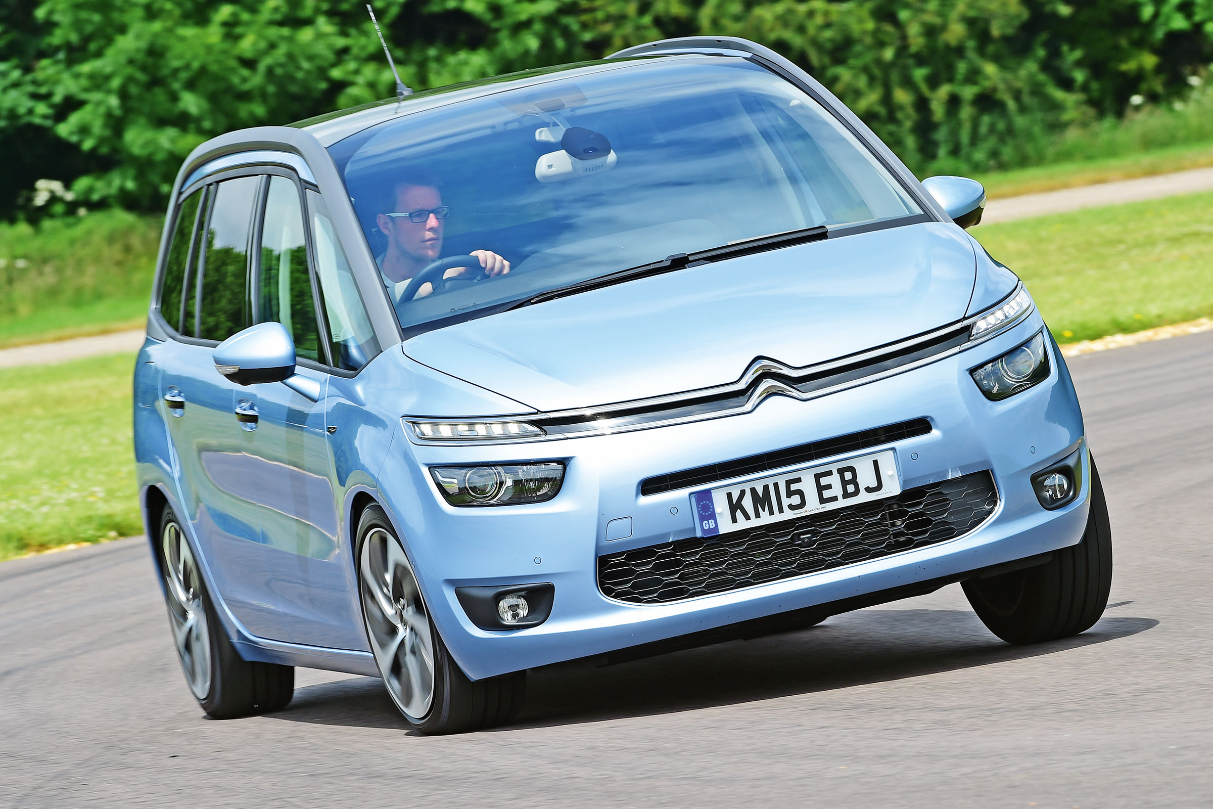 Citroen Grand C4 Picasso - front cornering