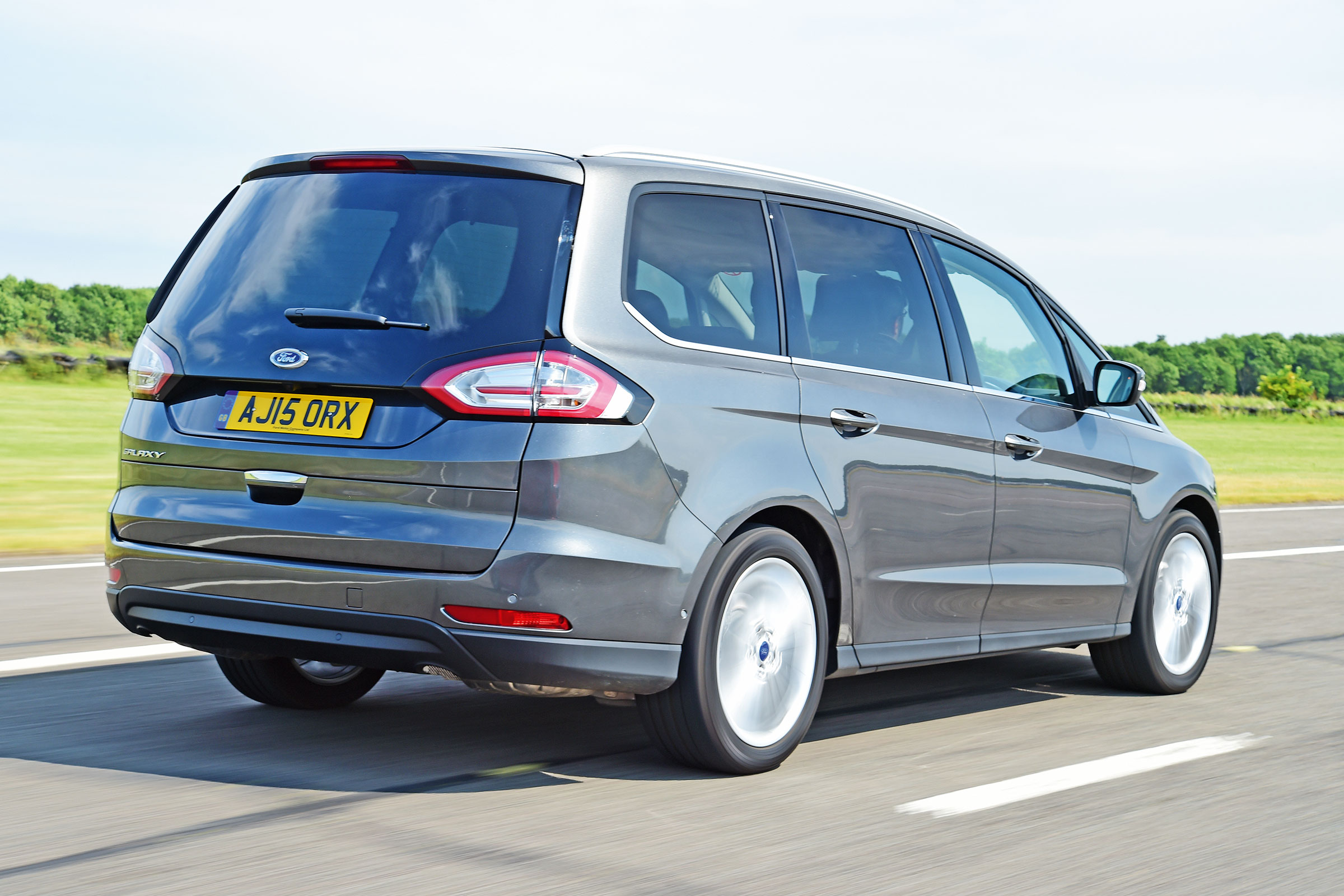 Ford Galaxy - rear tracking