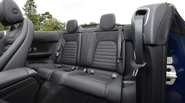 BMW 116d EfficientDynamics - side