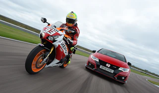 Honda Civic Type R track battle