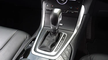 Range Rover Evoque - rear cornering