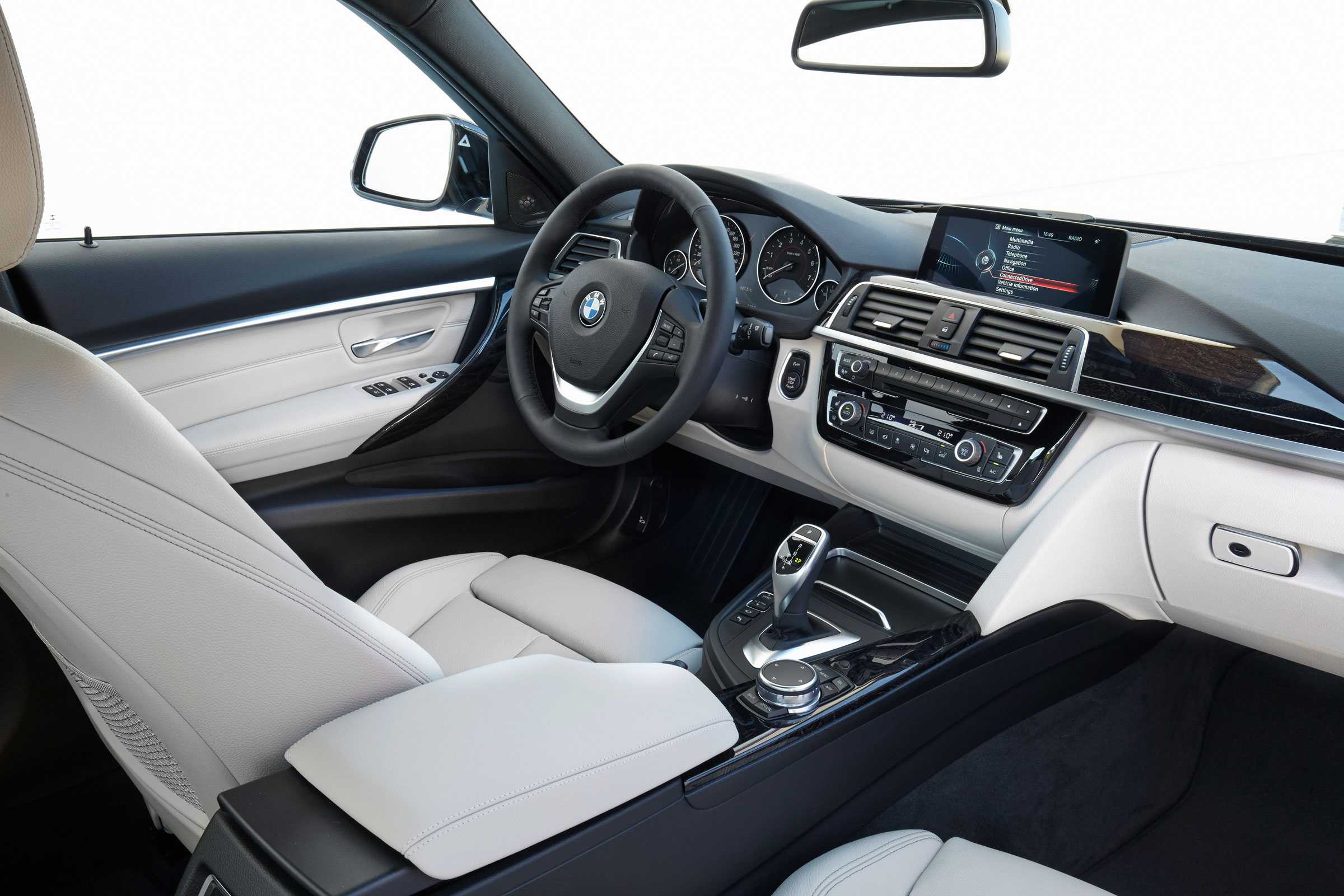 BMW 3 Series 2015 facelift - interior