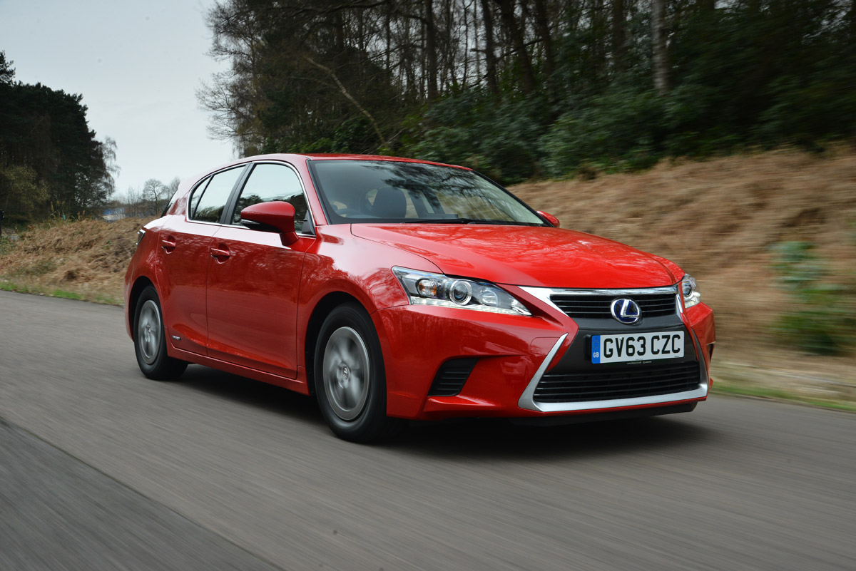 Lexus CT 200h front tracking