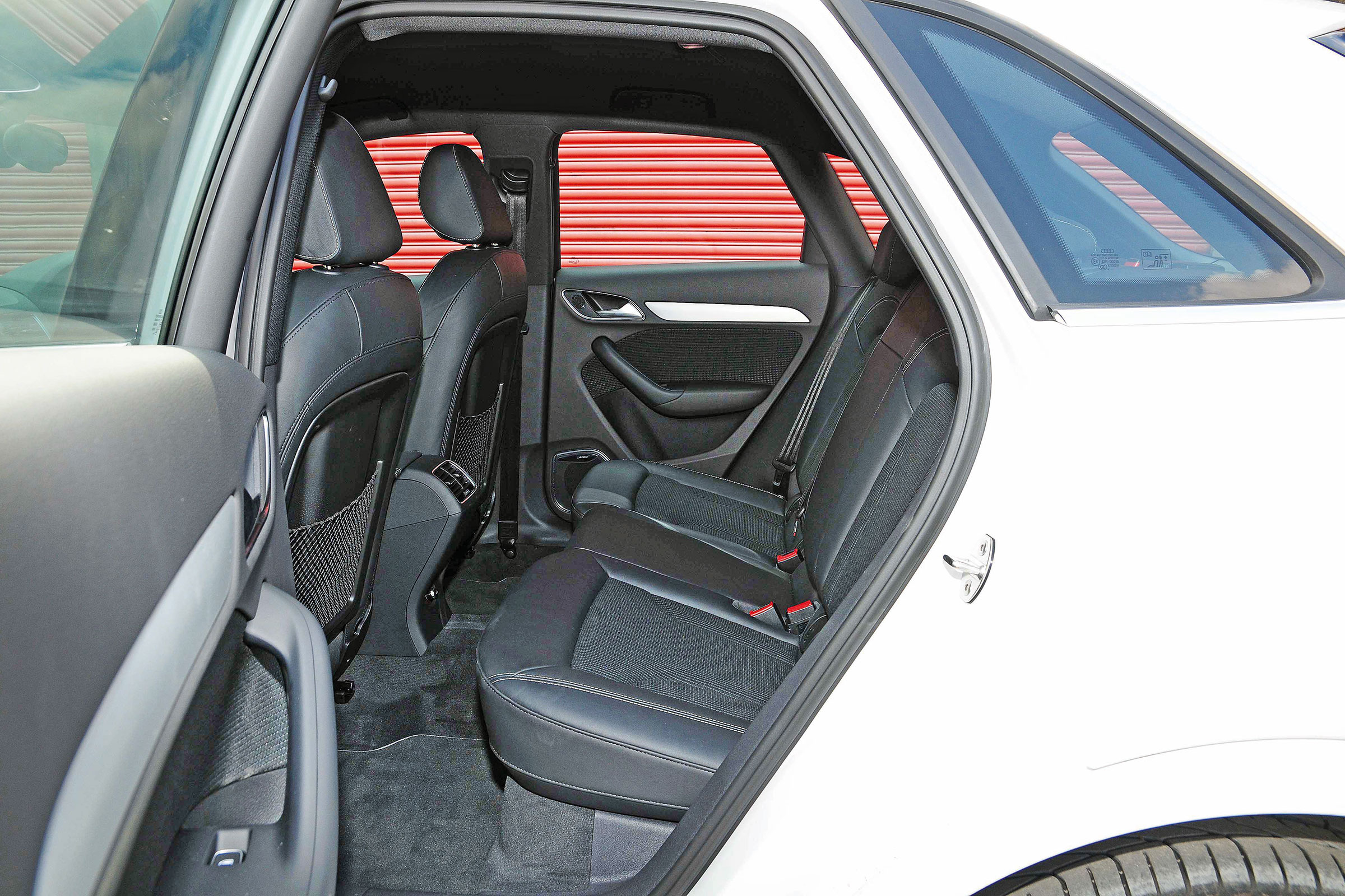 Audi Q3 - rear seats