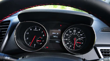 Hyundai i30 Turbo dials