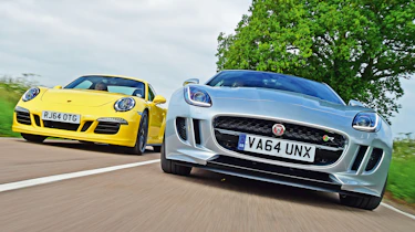 Jaguar F-Type R AWD vs Porsche 911 Carrera 4 GTS