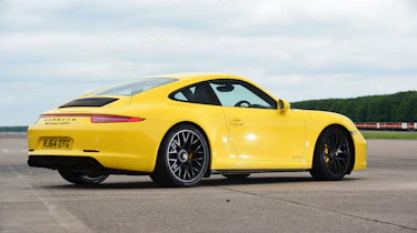 Porsche 911 Carrera 4 GTS - rear static