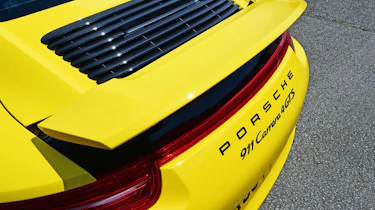 Porsche 911 Carrera 4 GTS - spoiler
