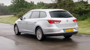 SEAT Leon ST estate 2014 rear tracking