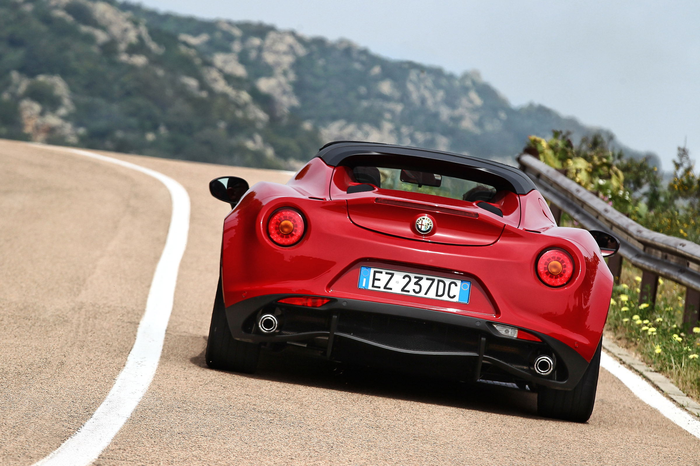 Alfa Romeo 4C Spider rear