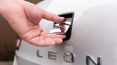 SEAT Leon ST estate 2014 boot badge
