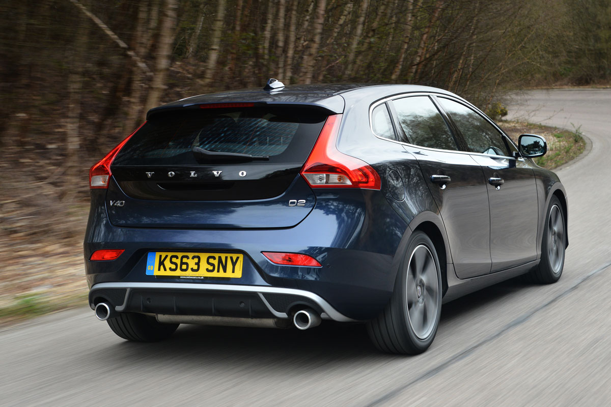 Volvo V40 R-Design rear action