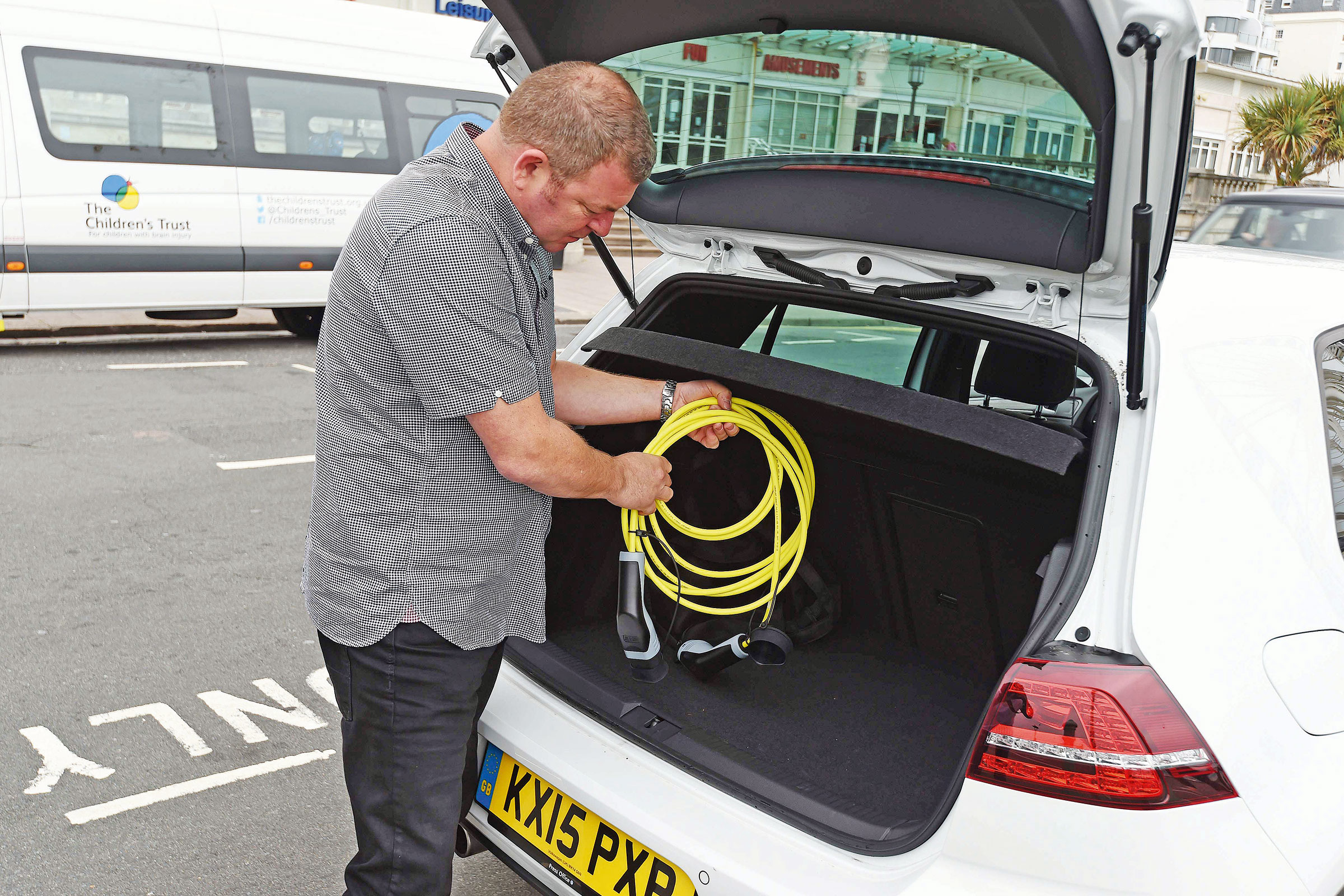 VW Golf GTE - charging cables