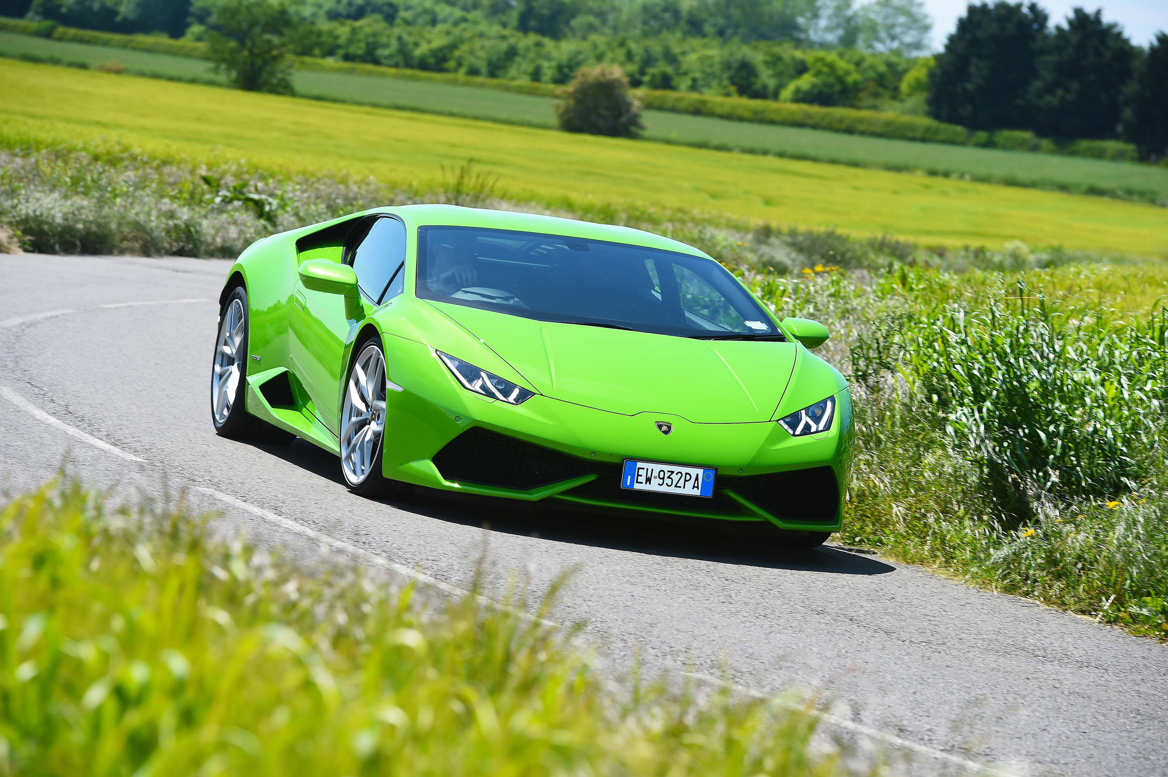 Lamborghini Huracan LP 610-4 action