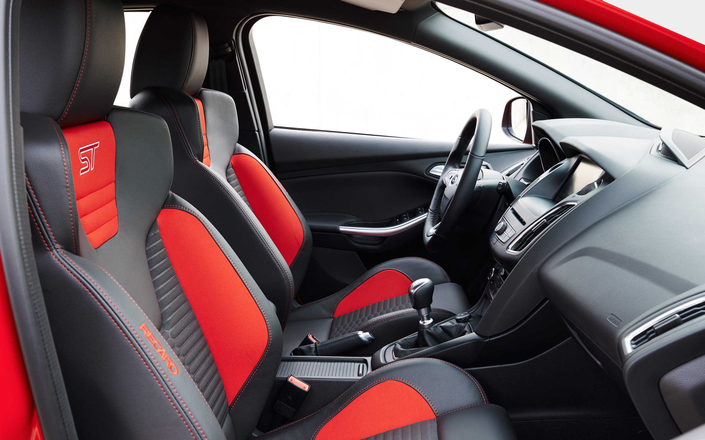 Ford Focus ST diesel front seats