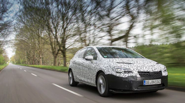 Vauxhall Astra prototype - front tracking