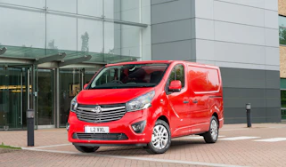 Vauxhall Vivaro front 3-4