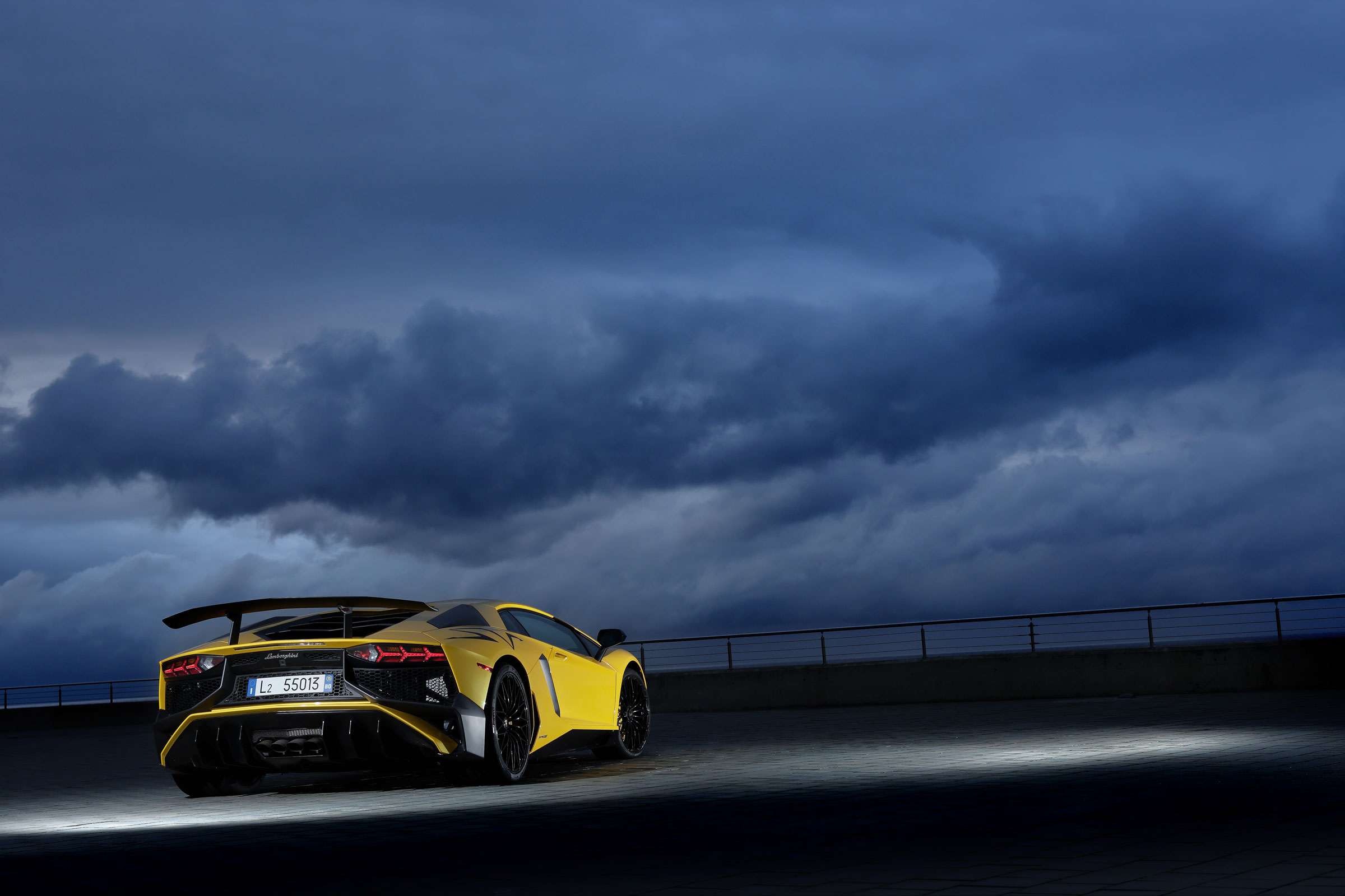 Lamborghini Aventador SV 2015 - rear static