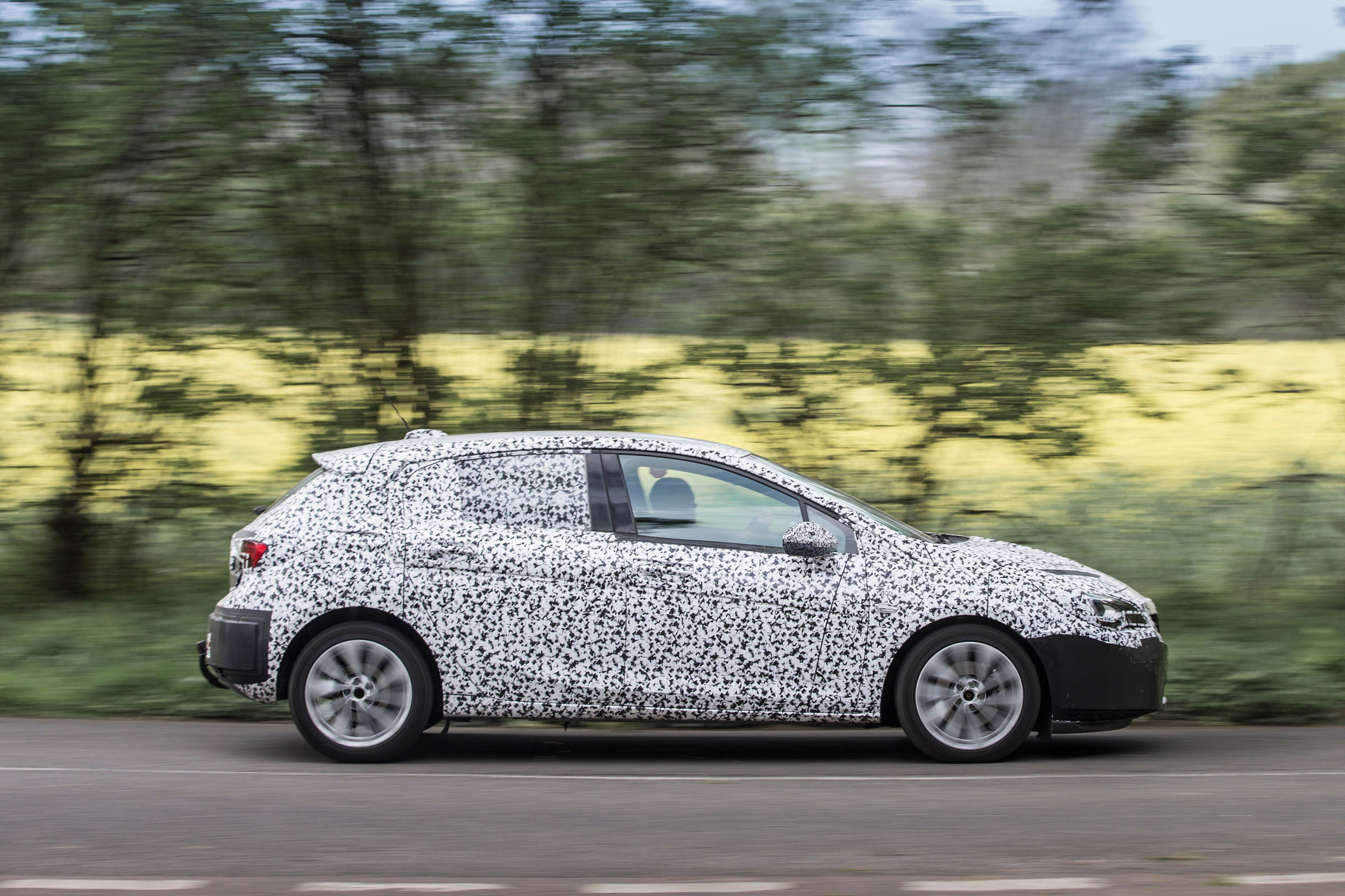 Vauxhall Astra prototype - panning