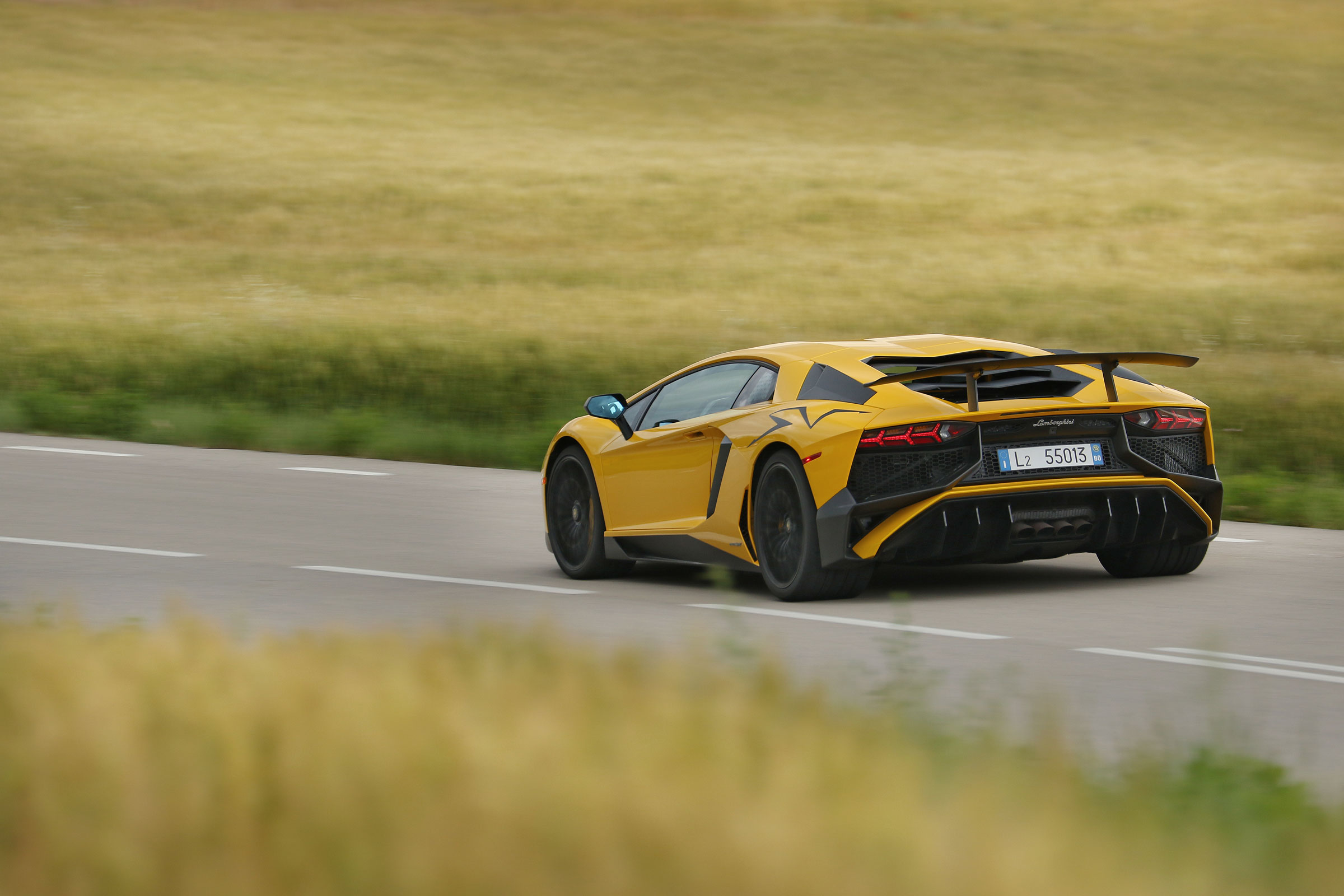 Lamborghini Aventador SV 2015 - rear