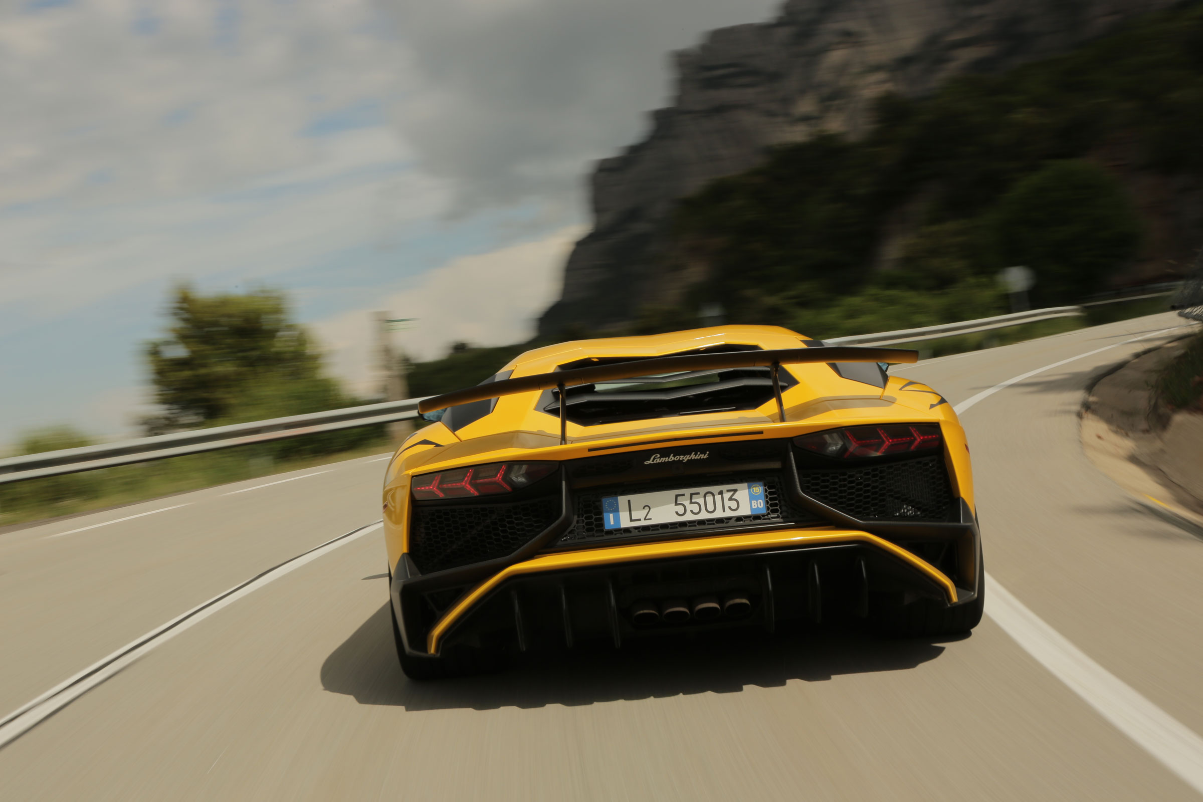 Lamborghini Aventador SV 2015 - rear