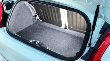 Fiat 500C 2015 boot