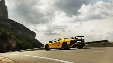 Lamborghini Aventador SV 2015 - rear end