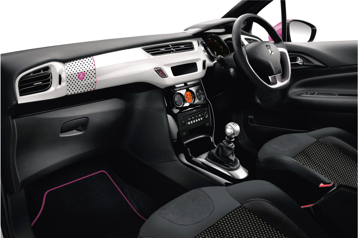 Citroen DS3 Cabrio DStyle by Benefit interior