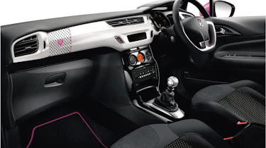 Citroen DS3 Cabrio DStyle by Benefit interior