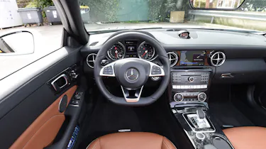 Hyundai i20 - front tracking