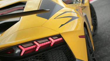 Lamborghini Aventador SV 2015 - rear lights