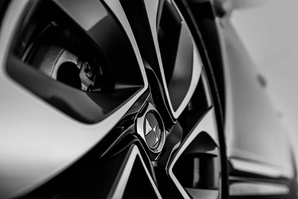 Citroen DS 5SL alloy wheel