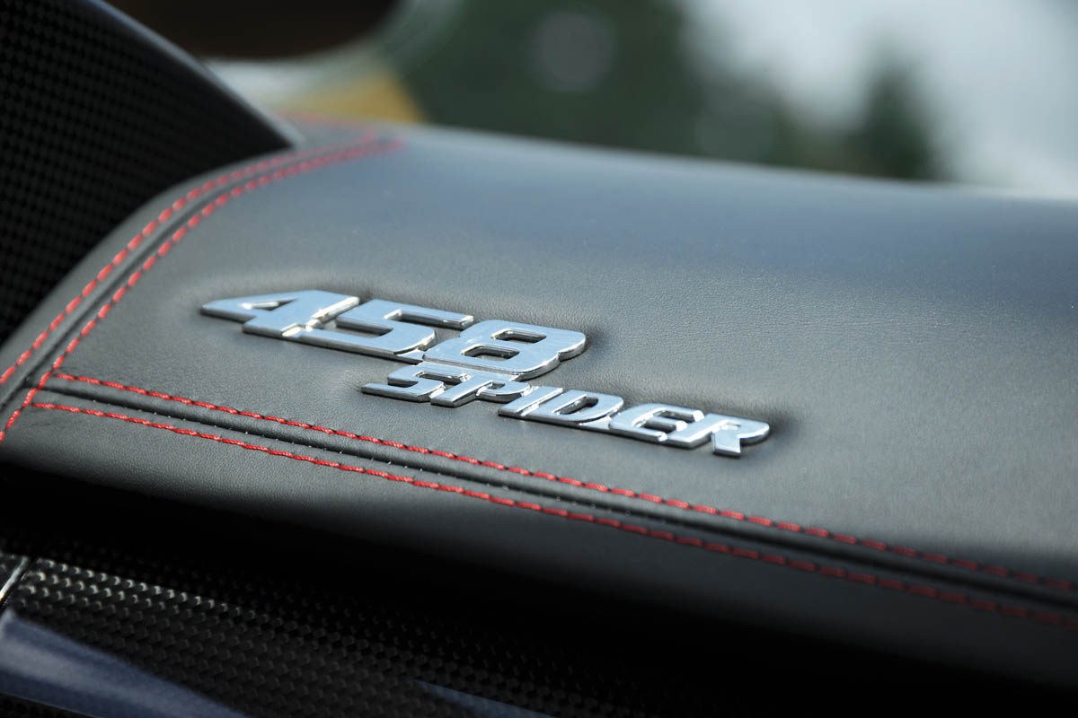 Ferrari 458 Spider badge