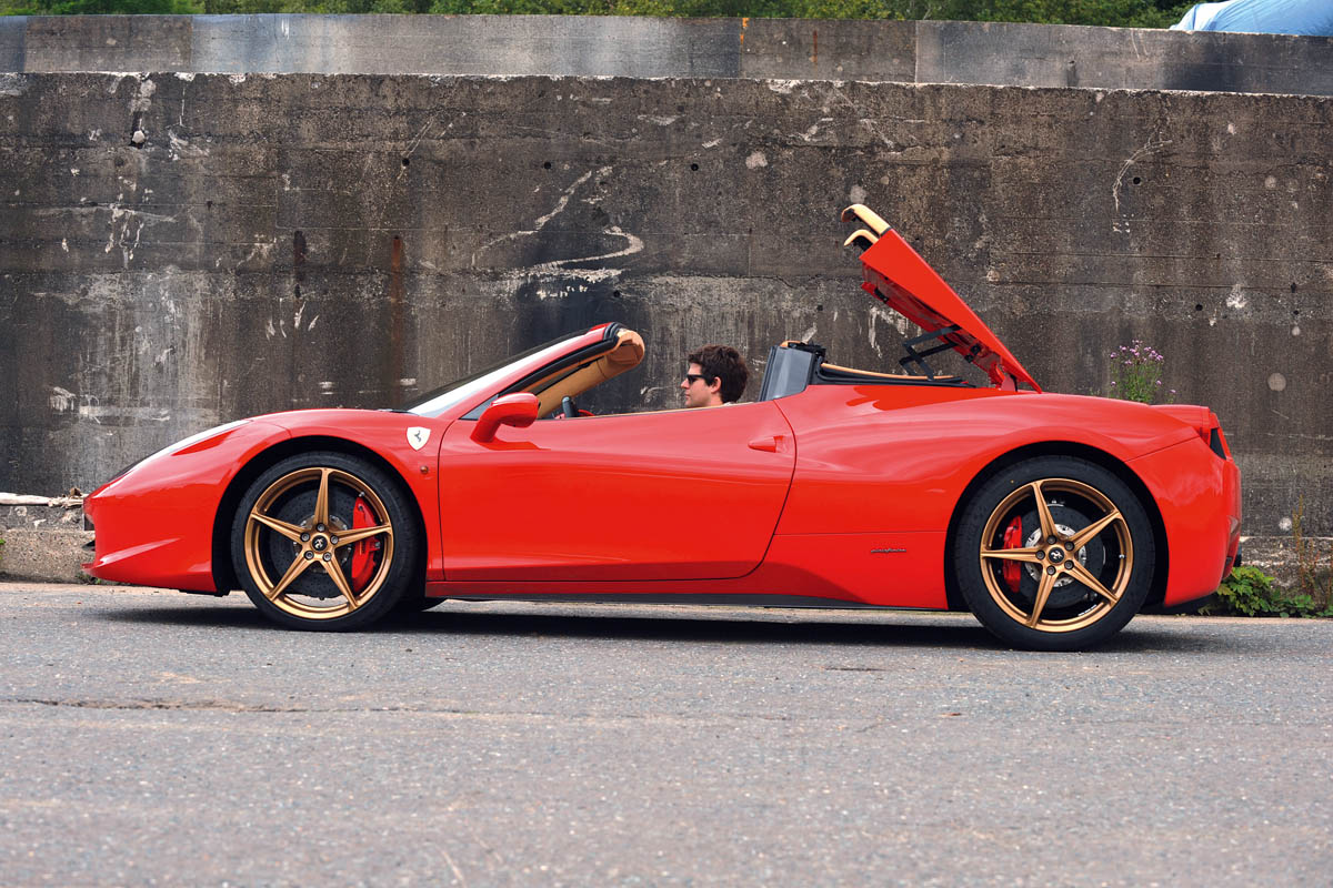 Ferrari 458 Spider roof