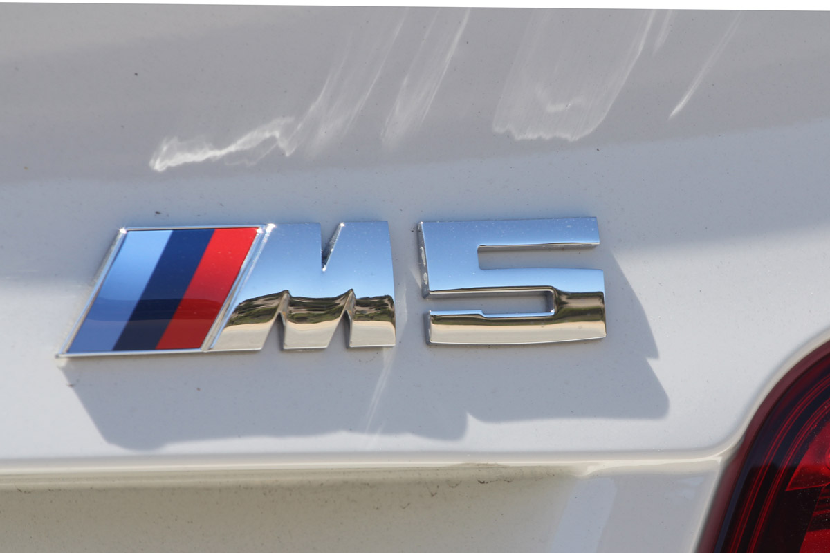 BMW M5 manual badge