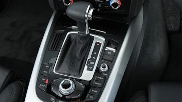 Audi Q5 interior detail